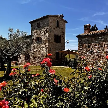 Villa Colgiglione, Un Borgo Nella Verde Umbria *