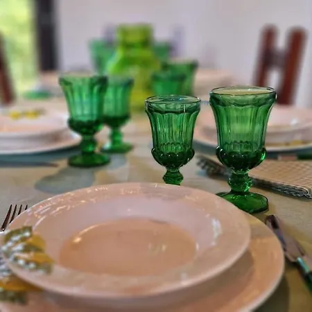 Colgiglione, Un Borgo Nella Verde Umbria Crocicchio