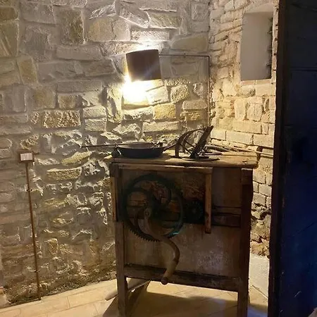 Villa Colgiglione, Un Borgo Nella Umbria