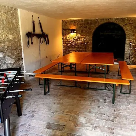 Colgiglione, Un Borgo Nella Verde Umbria