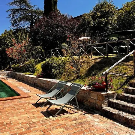 Villa Colgiglione, Un Borgo Nella Verde Umbria Crocicchio