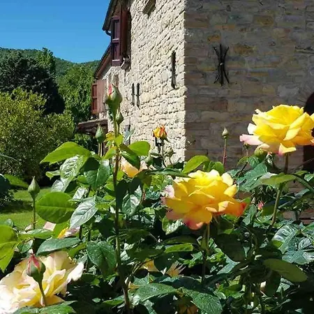 Colgiglione, Un Borgo Nella Verde Umbria *