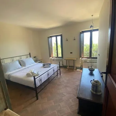 Villa Colgiglione, Un Borgo Nella Verde Umbria