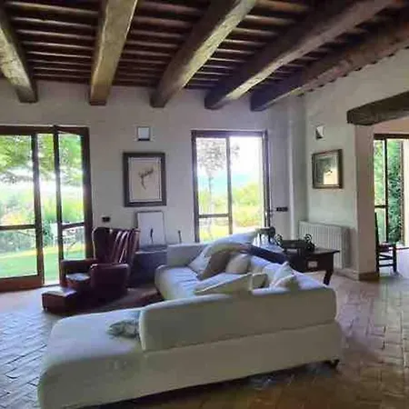 Villa Colgiglione, Un Borgo Nella Verde Umbria *