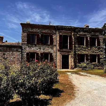 Colgiglione, Un Borgo Nella Verde Umbria