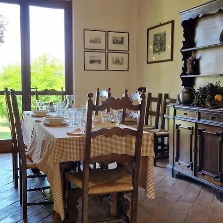 Colgiglione, Un Borgo Nella Verde Umbria Villa Crocicchio