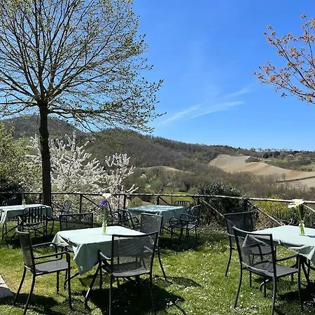 Colgiglione, Un Borgo Nella Umbria